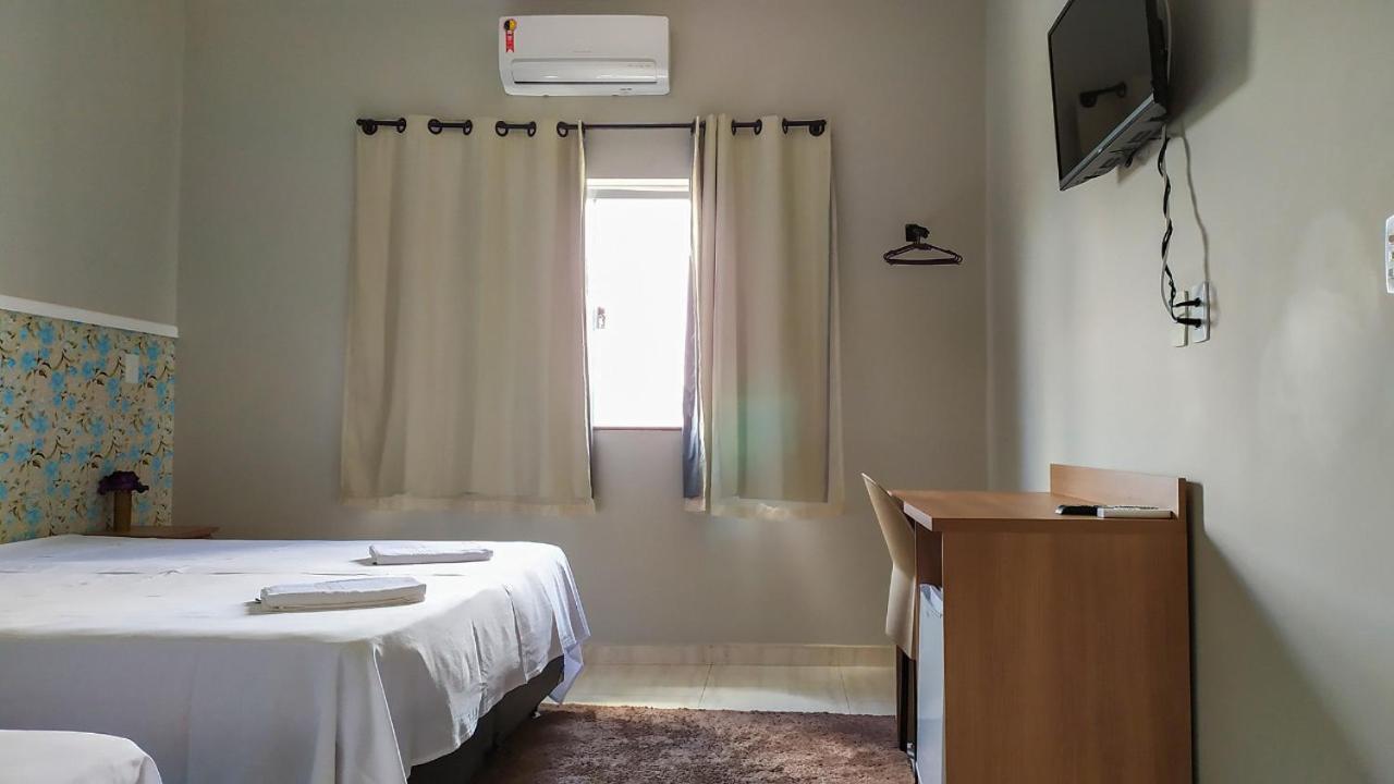 Pouso Oliveira Suites São João Batista do Glória エクステリア 写真