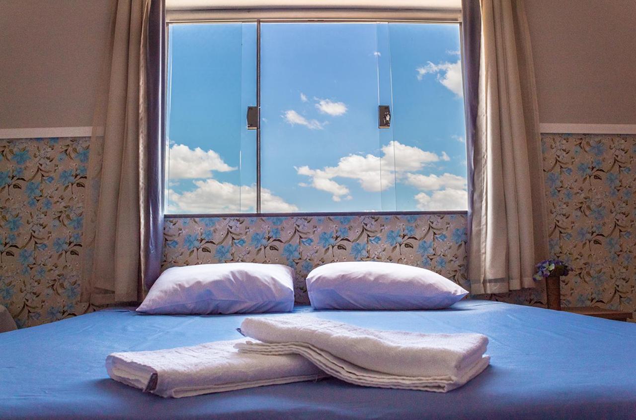Pouso Oliveira Suites São João Batista do Glória エクステリア 写真