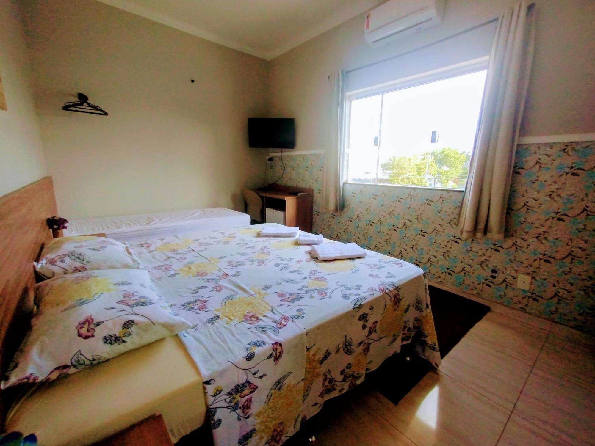 Pouso Oliveira Suites São João Batista do Glória エクステリア 写真