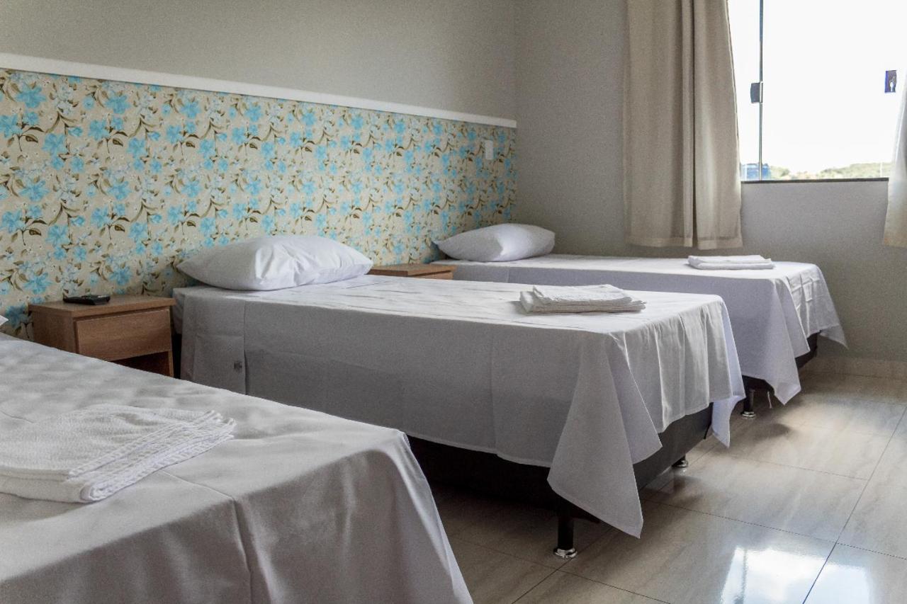 Pouso Oliveira Suites São João Batista do Glória エクステリア 写真