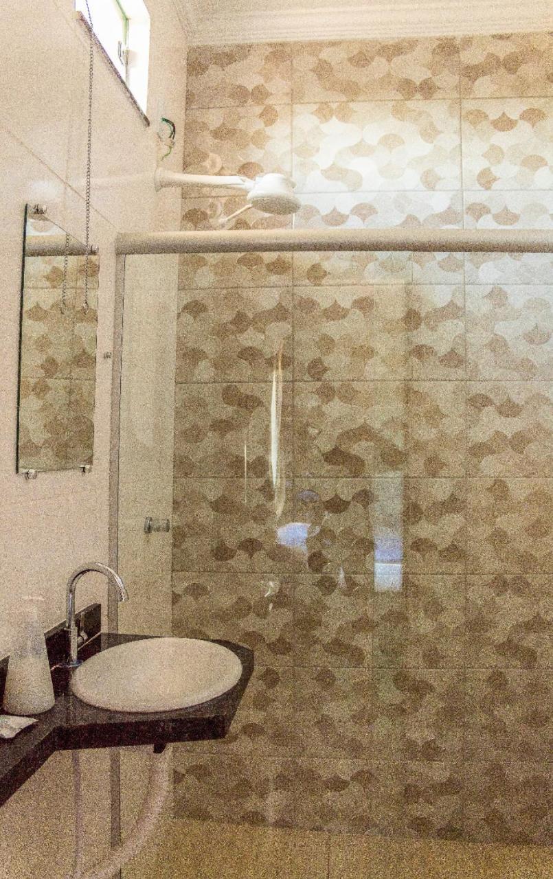 Pouso Oliveira Suites São João Batista do Glória エクステリア 写真